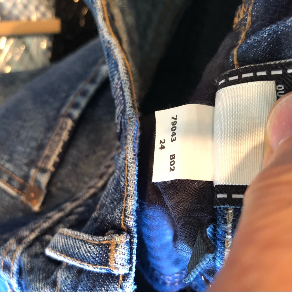 Distressed jean skirt - size 24 - Picture 4 of 5